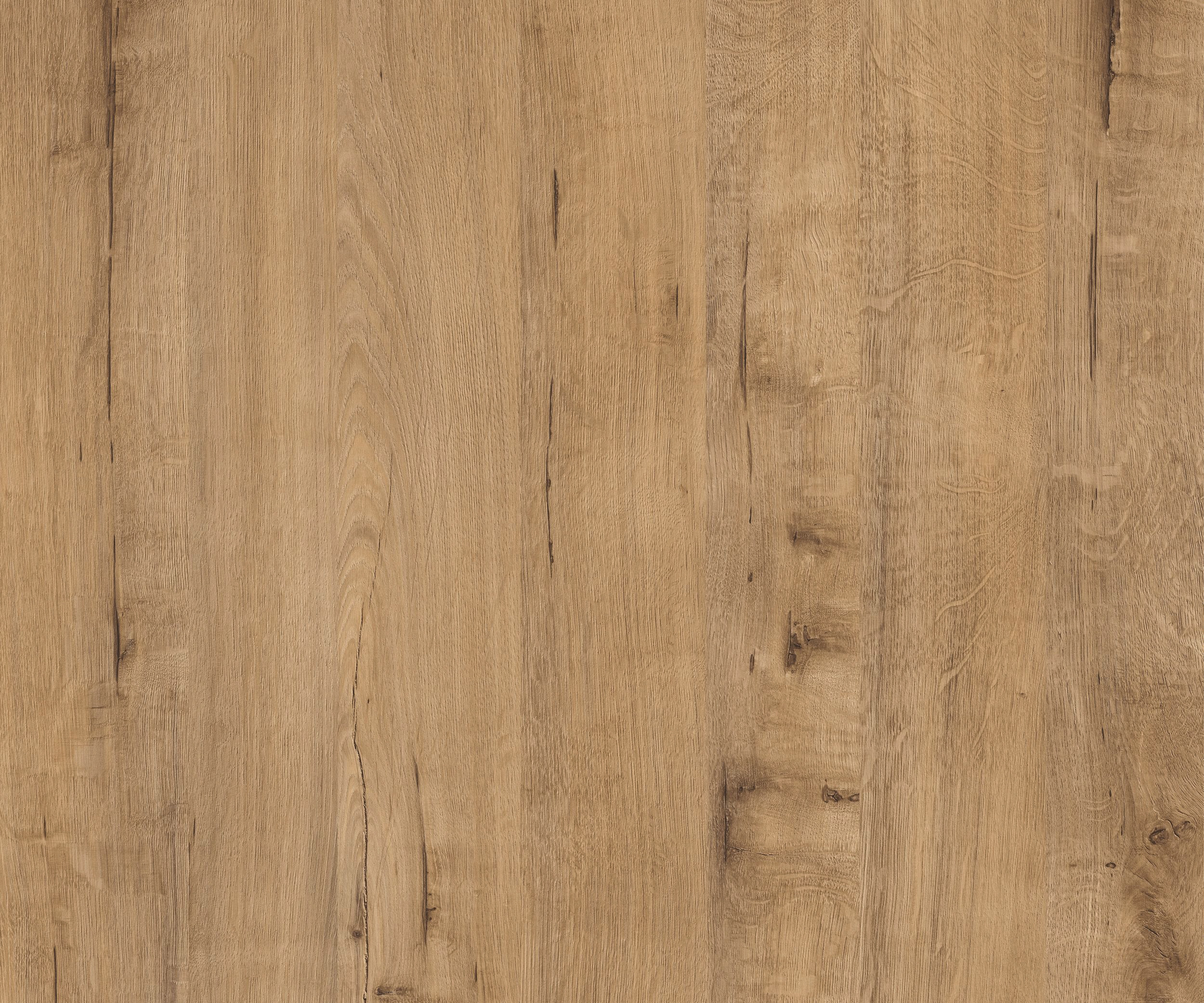 Acabado laminado número 18 en madera oscura con vetas marcadas.