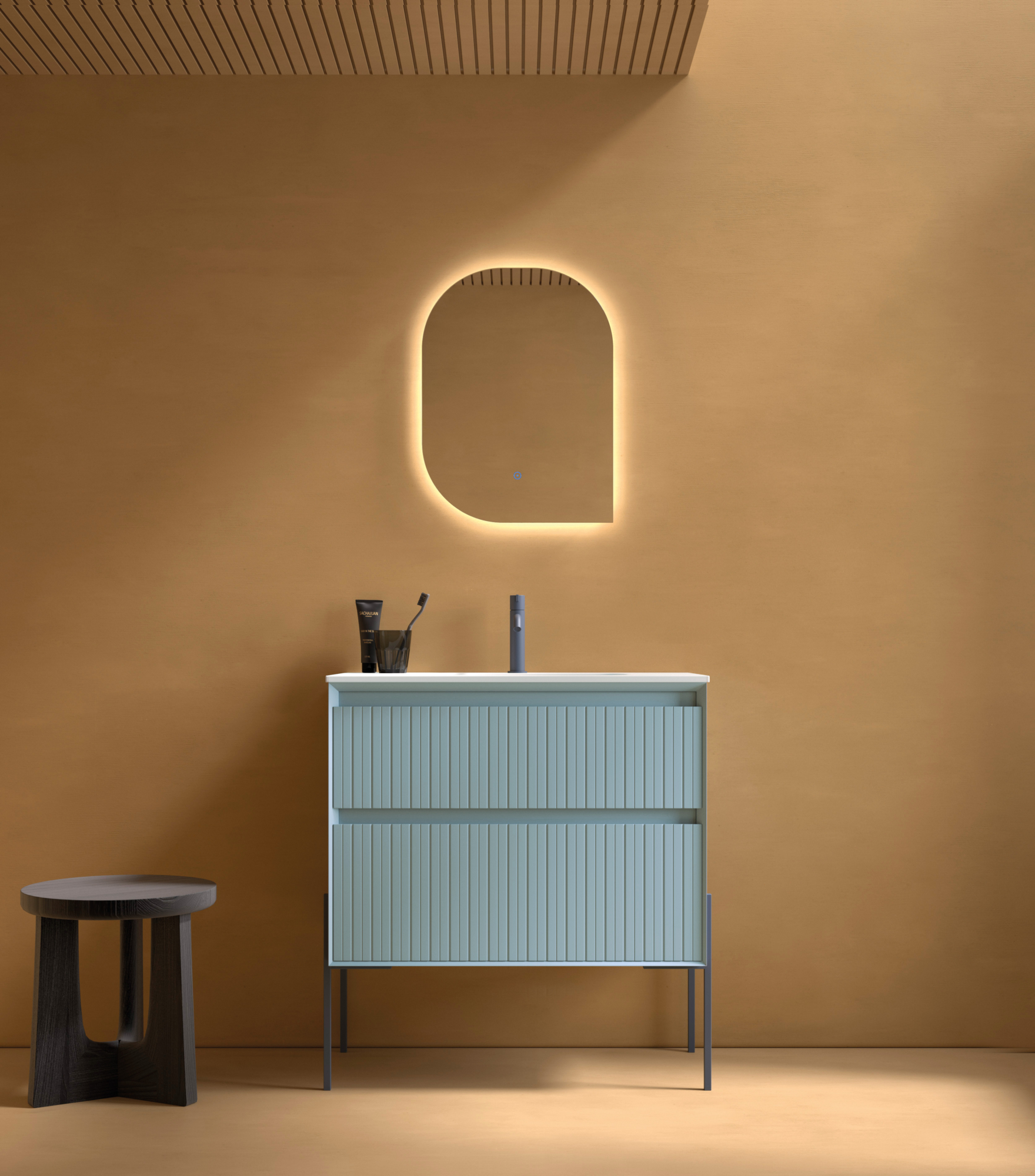 Mueble de baño moderno de la colección Novus de Avila Dos, con líneas elegantes, acabado natural y diseño minimalista que combina funcionalidad y estilo contemporáneo.