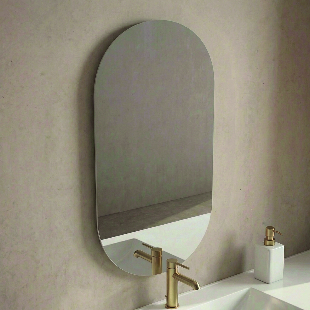 El espejo Ovalado, perfecto para baños y recibidores, transmite armonía y suavidad visual, convirtiéndose en una pieza ideal para quienes buscan ambientes modernos, equilibrados y con un estilo sofisticado.