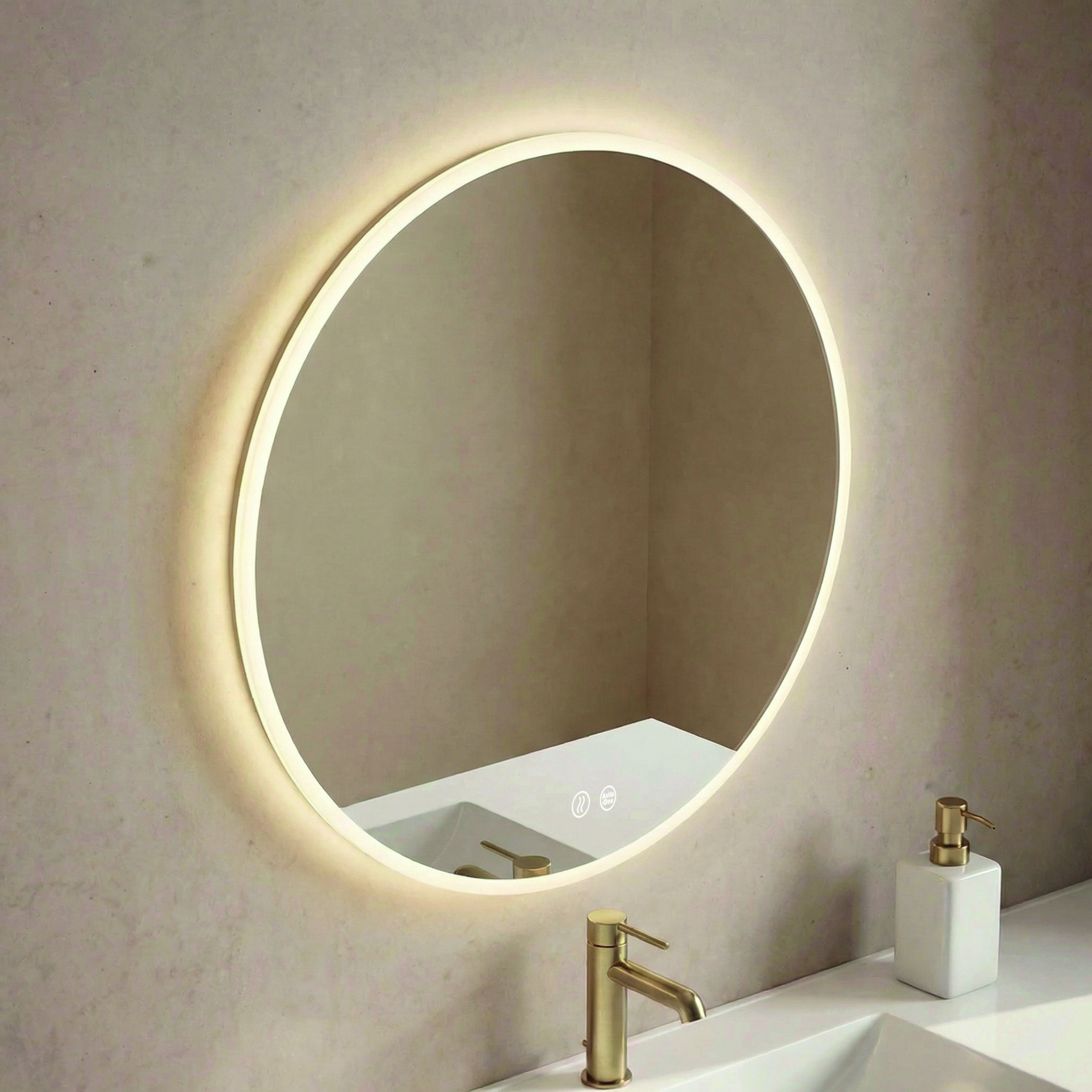 Circular Arenado LED: un espejo redondo de estilo moderno con iluminación uniforme, sensor antivaho y control táctil de luz para mayor confort y elegancia.
