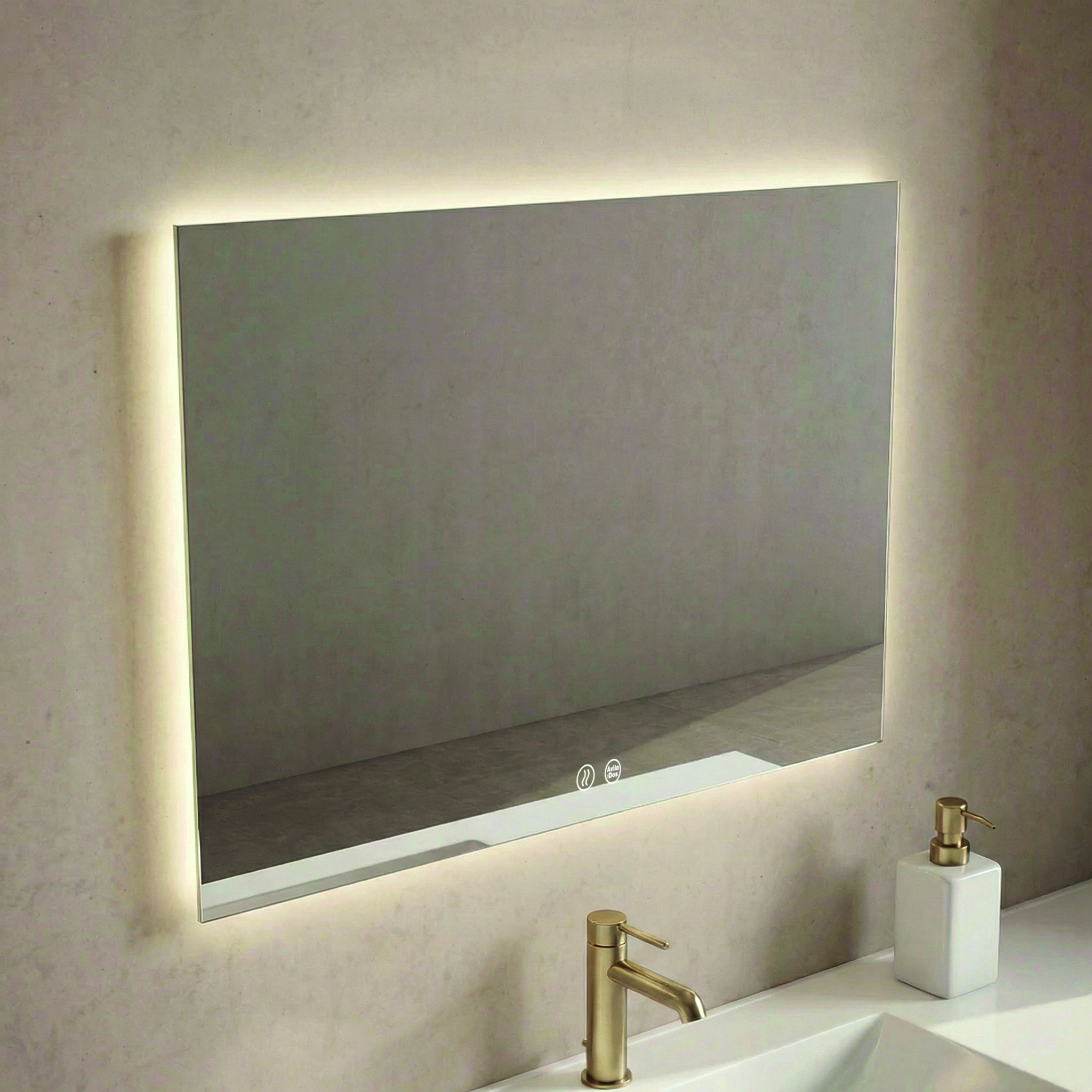 Luna Recta LED: un espejo de líneas rectas y estilo contemporáneo con iluminación envolvente y tecnología táctil para un baño moderno y elegante.